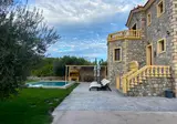 Chateau Eleon foto 9