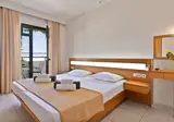 Eva Bay foto 3