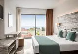Ramada Hotel & Suites by Wyndham Ayia Napa foto 14