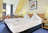 Tryp by Wyndham Lubeck Aquamarin Hotel foto 16