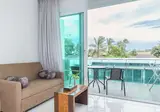 KC Beach Club Hotel & Pool Villas foto 14