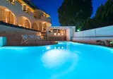 Neikos Mediterraneo Luxury Suites foto 20