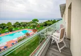 Front Lake Hotel Villa Paradiso Suite foto 3