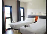 easyHotel Barcelona Fira foto 29