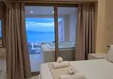Mani Luxury Suites foto 14