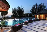 Apsara Beachfront Resort & Villa foto 10