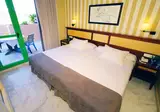 Holiday World Riwo Hotel foto 4