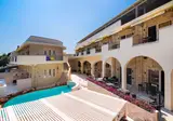 Neikos Mediterraneo Luxury Suites foto 2