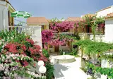 Olympia Village foto 16