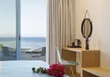 Oasis Beach Hotel & Spa foto 18