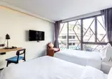 Seekers Finders Rama IV Hotel SureStay Collec foto 4