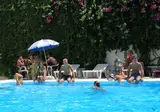 Enorme Epavli Boutique foto 9