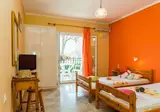 Roussas Studios & Appartementen foto 4