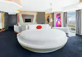 V Hotel Dubai Curio Collection by Hilton foto 20