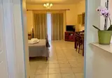 Sarantos Pool Suites foto 10