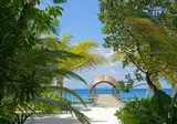 OUTRIGGER Maldives Maafushivaru Resort foto 2