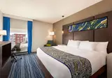 La Quinta Inn & Suites by Wyndham Orlando IDr foto 5