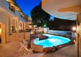 Neikos Mediterraneo Luxury Suites foto 18