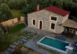 Chateau Eleon foto 18