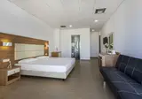 Royal Bay Suites foto 10