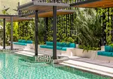 Outrigger Surin Beach Resort foto 2
