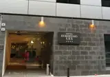 Ikonik Lex foto 5