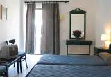 Enorme Epavli Boutique foto 3