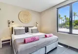 Delfins Beach Resort Bonaire Tapestry by Hilton foto 4