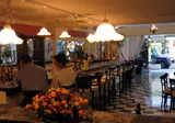 Enorme Epavli Boutique foto 6
