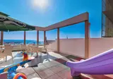 LIV Mackenzie Beach Suites foto 13