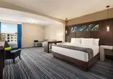 La Quinta Inn & Suites by Wyndham Orlando IDr foto 17