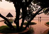Four Seasons Resort Maldives at Kuda Huraa foto 1