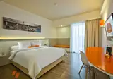 Harris Hotel Seminyak foto 4