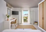 Adorno Beach Hotel & Suites foto 23