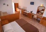 Lambis Studios & Appartementen foto 6