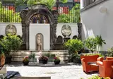 Piazza Bellini foto 6