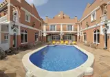 Lloyds Beach Club foto 1