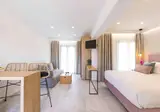 V Luxury Suites foto 9