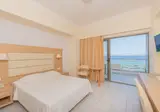 Belair Beach Hotel foto 2