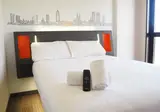 easyHotel Barcelona Fira foto 1
