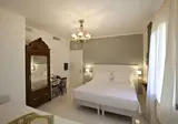 Chiara Lodge foto 6