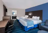 Days Inn & Suites by Wyndham Anaheim At Disneyland Park foto 22
