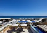 Sea Breeze Santorini Beach Resort, Curio Collection by Hilton foto 9