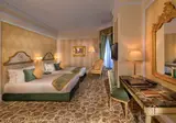 Royal Rose Abu Dhabi, a Curio Collection by Hilton Affiliated Hotel foto 7