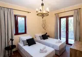 Chateau Eleon foto 15