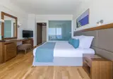 The Golden Bay Beach Hotel foto 15