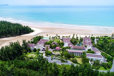 Apsara Beachfront Resort & Villa's