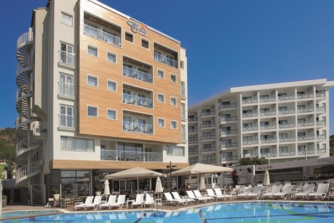 Hotel Cettia Beach Resort