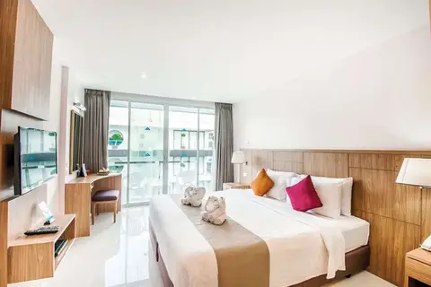 Andaman Beach Suites Hotel in ตำบลป่าตอง — foto 6