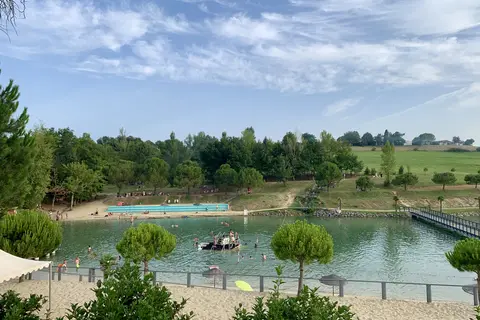 Vakantiepark Hameaux Des Lacs in Monclar-de-Quercy — foto 21